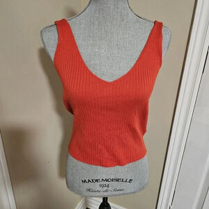 H&M V neck Top  Knit Short Carrot Size M